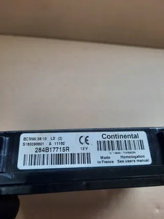 284B17715R Блок предохранителей Renault Scenic 3 Арт e9434751, вид 3