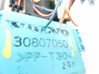 30807050 Блок предохранителей Volvo V40 1 Арт e9435160, вид 7