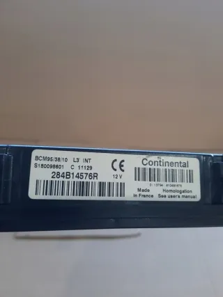 8200422684 Блок предохранителей Renault Scenic 3 Арт e9456385, вид 3