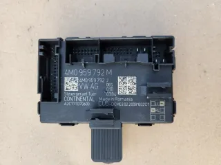 4M0959792M 4M0959792J Моторчик стеклоподъемника Audi S4 B9 Арт e9464475, вид 1