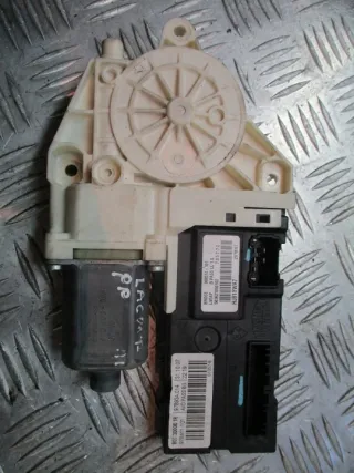 0130822331 Моторчик стеклоподъемника Renault Laguna 3 Арт e9518494, вид 3