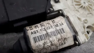 1J3837730AA Моторчик стеклоподъемника Volkswagen Golf 4 Арт e9531482, вид 6