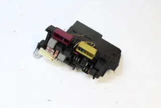 2049006401 Блок предохранителей Mercedes C W204 Арт e9537287, вид 2
