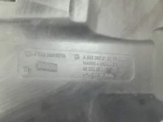 A6420902101 Корпус воздушного фильтра Mercedes R W251 Арт e9541683, вид 2