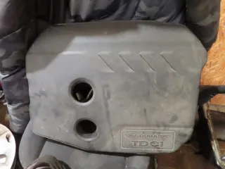 AV6Q-6N041-A Декоративная крышка двигателя Ford Focus 3 Арт e9546657, вид 1