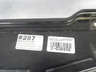 A2206200372 Передняя панель крепления облицовки (телевизор) Mercedes S W220 Арт e9556301, вид 3