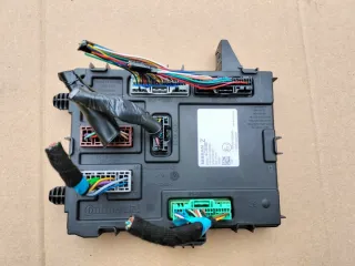 284B14CB3B Блок предохранителей Nissan Qashqai 2 Арт e9586882, вид 1