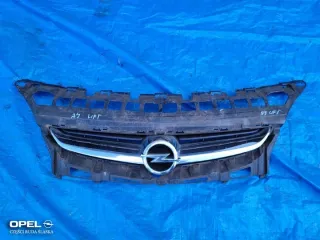 13368851 Решетка радиатора Opel Astra J Арт e9594907, вид 1