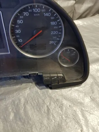 8E0920900K Щиток приборов (приборная панель) Audi A4 B6 Арт e9618403, вид 3