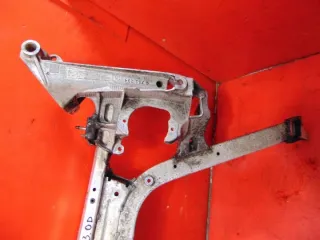 6752294 6752293 Балка подвески передняя (подрамник) BMW 7 E65/E66 Арт e9651980, вид 4