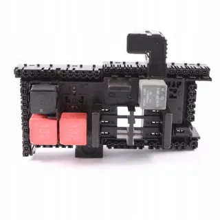 A2059068501 A2059067200 A2059067200,A A2059068501-1 Блок предохранителей Mercedes C W205 Арт e9657219, вид 2