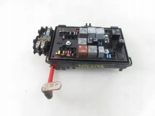 13318783RJ Блок предохранителей Opel Astra J Арт e9657820, вид 2