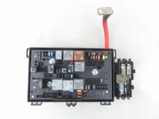 13318783RJ Блок предохранителей Opel Astra J Арт e9657820, вид 3