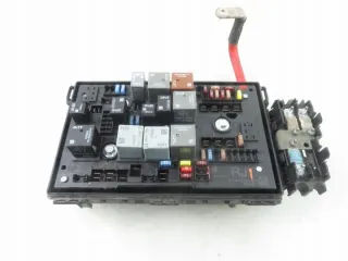 13318783RJ Блок предохранителей Opel Astra J Арт e9657820, вид 5