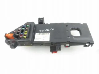 24400590 Блок предохранителей Opel Vectra C  Арт e9658208, вид 1
