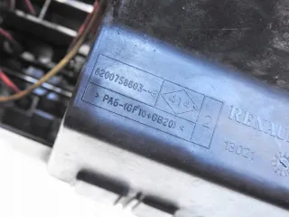 8200758803 Блок предохранителей Renault Laguna 3 Арт e9658803, вид 5