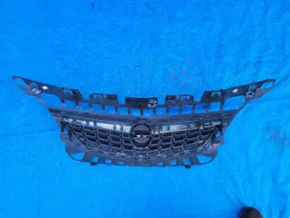 13266577 Решетка радиатора Opel Astra J Арт e9683901, вид 5