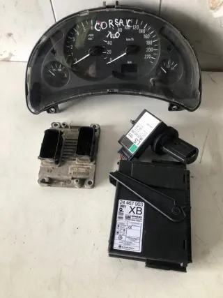 0261207960 Блок управления двигателем Opel Corsa C Арт e9689838, вид 1