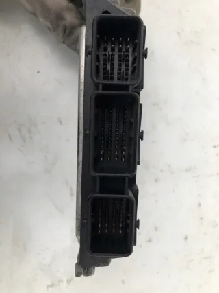 0281011549 8200310863 Блок управления двигателем Renault Megane 2 Арт e9692271, вид 3