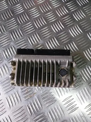  Блок управления двигателем Toyota Yaris 3 Арт e9694368, вид 2