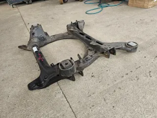 7L0407747A Балка подвески передняя (подрамник) Audi Q7 4L Арт e9725306, вид 7