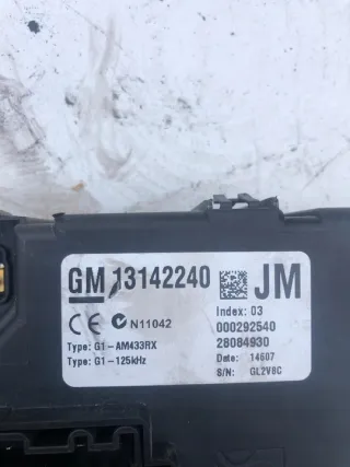 13142240 13142240JM Блок предохранителей Opel Corsa D Арт e9726846, вид 3