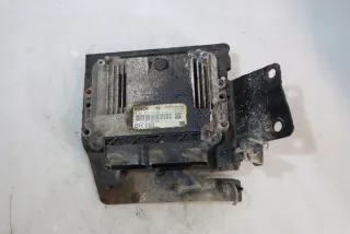 0281012549 55198922 Блок управления двигателем Opel Zafira B Арт e9730671, вид 1