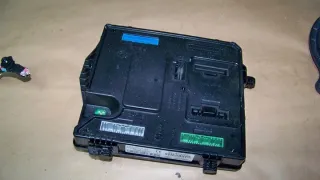 284B12041R Блок предохранителей Renault Scenic 3 Арт e9739766, вид 1