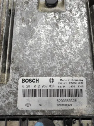 0281012057 8200560320 Блок управления двигателем Renault Espace 4 Арт e9762690, вид 4