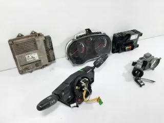 55568383KZ Блок управления двигателем Opel Corsa D Арт e9770932, вид 2