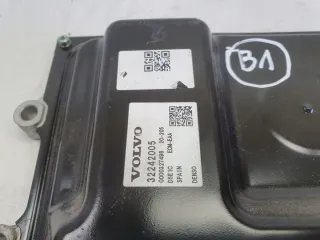 32242005 Блок управления двигателем Volvo V60 1 Арт e9771373, вид 2