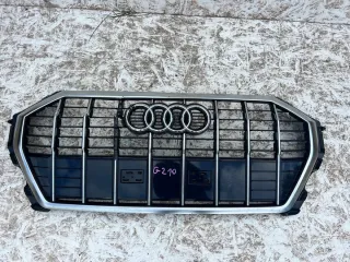83a853651b Решетка радиатора Audi Q3 1 Арт e9773842, вид 1