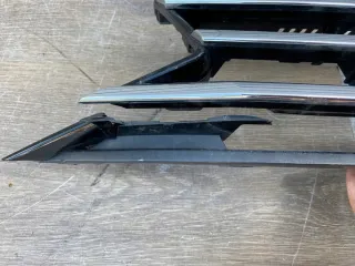 5TA853653B Решетка радиатора Volkswagen Touran 2 Арт e9796883, вид 3