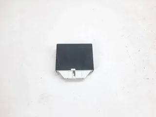 9472522 1828604715 E150343 Блок управления (другие) BMW 5 G30/G31 Арт e9840273, вид 4