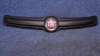 735520656 Решетка радиатора Fiat Panda 3 Арт e9845214, вид 1