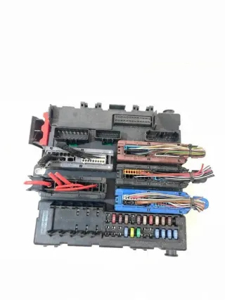 13205774 519162002 00028344 Блок предохранителей Opel Vectra C  Арт e9898094, вид 1