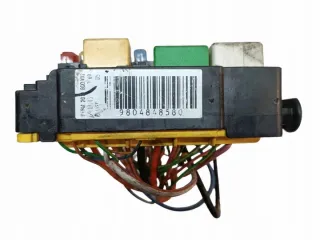 9804848580 Блок предохранителей Citroen C4 2 Арт e9919074, вид 3