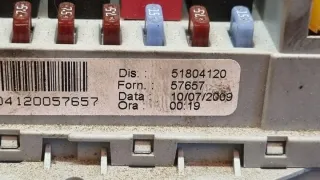 51804120 Блок предохранителей Fiat Croma 2 Арт e9974796, вид 2