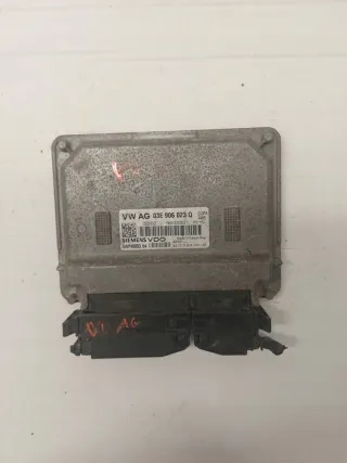 03E906023Q 5WP40853 Блок управления двигателем Skoda Fabia 2 Арт e9985195, вид 1