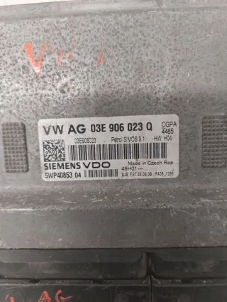 03E906023Q 5WP40853 Блок управления двигателем Skoda Fabia 2 Арт e9985195, вид 2