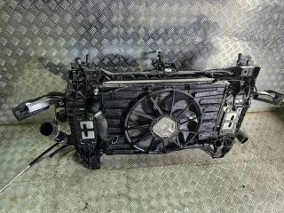  Передняя панель крепления облицовки (телевизор) Audi Q7 4M Арт e10028410, вид 4