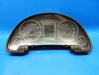 8E0920932A Щиток приборов (приборная панель) Audi A4 B7 Арт e10037068, вид 1