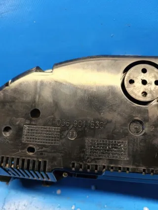 8E0920932A Щиток приборов (приборная панель) Audi A4 B7 Арт e10037068, вид 4