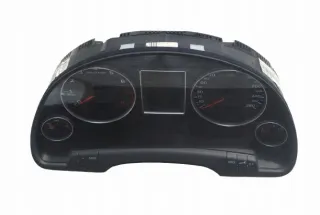 8E0920932A Щиток приборов (приборная панель) Audi A4 B7 Арт e10037069, вид 1