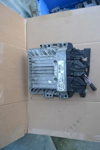 237104833R S180153110A Блок управления двигателем Renault Scenic 3 Арт e10079255, вид 1
