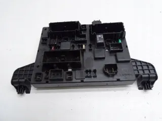 13343949 16553847713 Блок предохранителей Opel Astra J Арт e10084975, вид 3