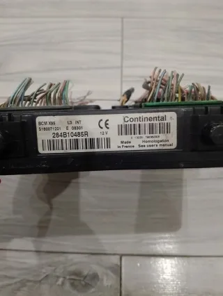 284B10485R Блок предохранителей Renault Megane 3 Арт e10098203, вид 3