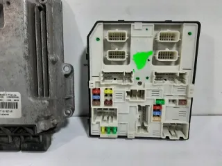 0281030135 237101074R 284B18853R 284B62069R-A 285909828R 8200604932 Блок управления двигателем Renault Scenic 3 Арт e10232441, вид 12