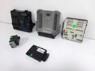 0281030135 237101074R 284B18853R 284B62069R-A 285909828R 8200604932 Блок управления двигателем Renault Scenic 3 Арт e10232441, вид 5