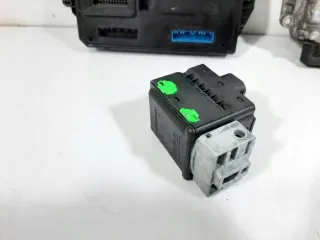 0281030135 237101074R 284B18853R 284B62069R-A 285909828R 8200604932 Блок управления двигателем Renault Scenic 3 Арт e10232441, вид 9